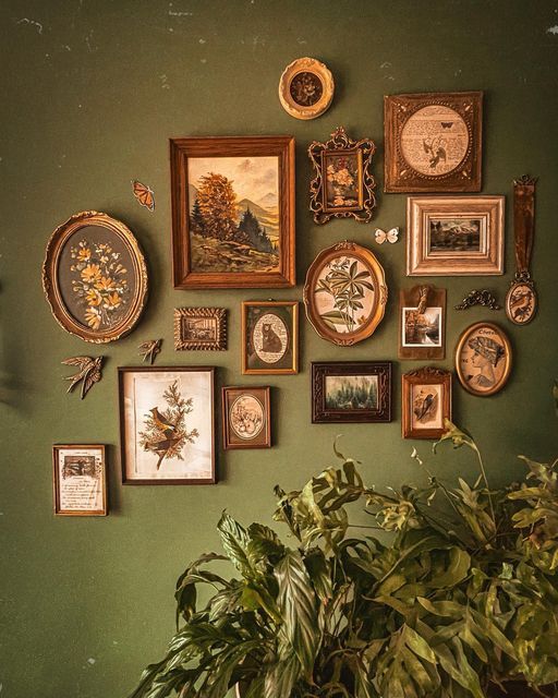 12 Stunning Gallery Wall Ideas That’ll Make You Say 'Wow!' - Gallery Wall of Mirrors: Reflecting Style