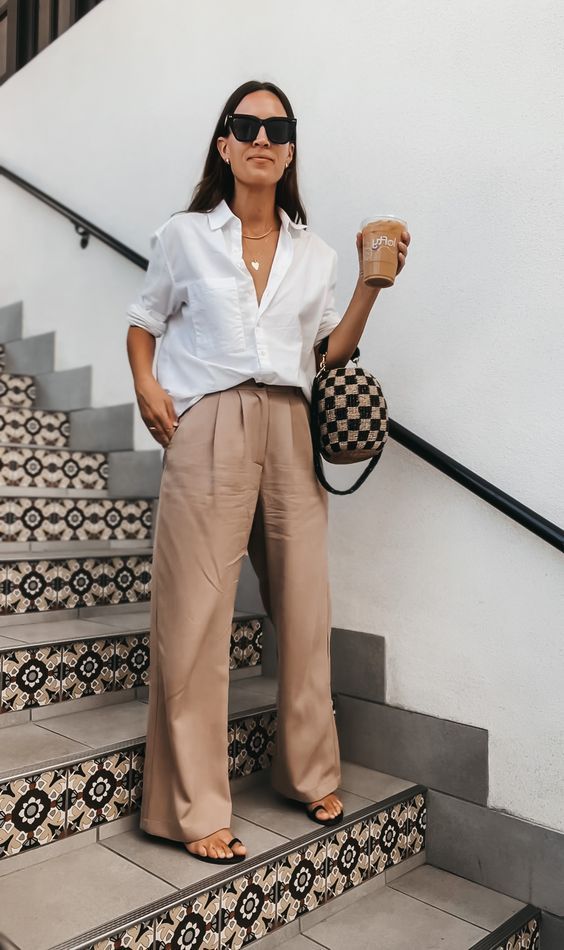20 Classy Outfit Ideas That’ll Make You Look Effortlessly Expensive (Heads Will Turn!) - Sleek in a Bodycon Dress