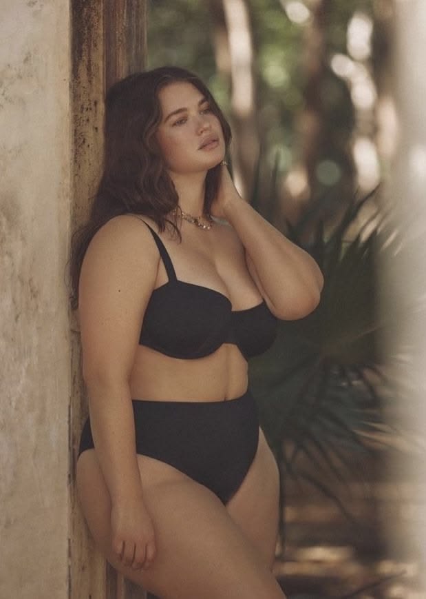 15 Stylish Plus-Size Lingerie Sets That Celebrate Your Curves (Check Out #3!) - 11. Elegant Peignoir Set 1