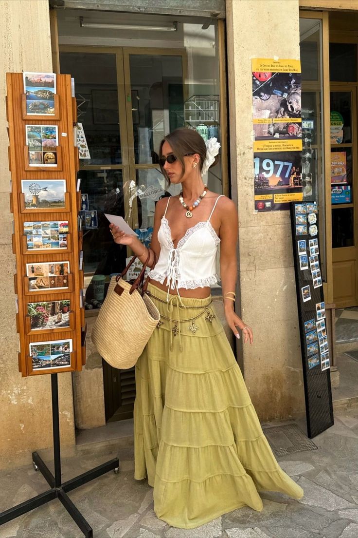 15 Summer Outfit Formulas Women Are Copying From European Street Style - Conclusion 1