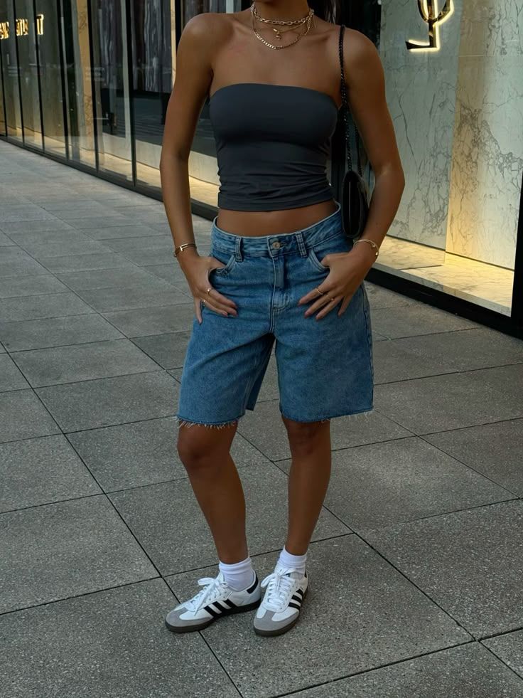 20 Summer Shorts That Will Make You Want to Live in Them All Season! - 8. Sporty Yet Chic 1