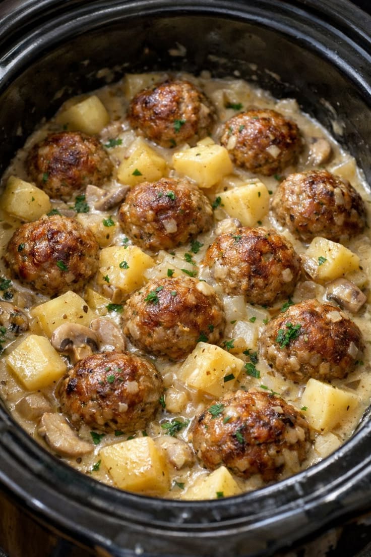 14 All-Day Crockpot Recipes That Will Make Dinner a Breeze (You Won't Believe #15!) - Italian Meatballs in Marinara 1