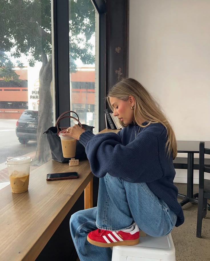 20 Chic Weekend Escape Outfit Ideas That Will Make You the Center of Attention! - Chic and Comfy 1