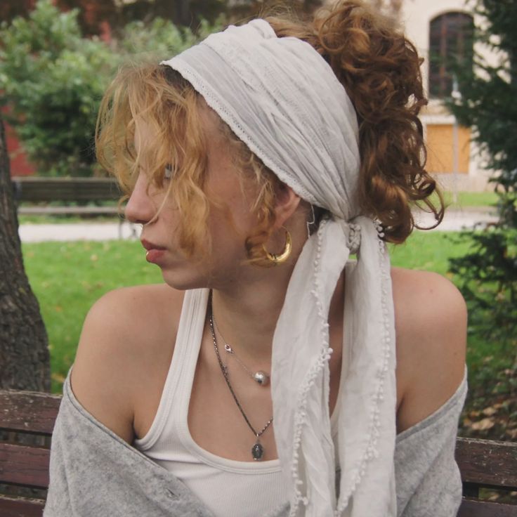 20 Stunning Bandana Hairstyles That Will Transform Your Look Instantly! - The Final Touch 1