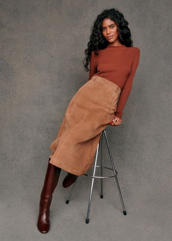 20 Stunning Fall Skirts to Elevate Your Autumn Wardrobe (You Won't Believe #5!) - Layered Looks 1