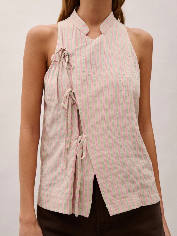 20 Summer Fashion Trends Mature Women Are Loving This Year - 14. Sporty Chic 1