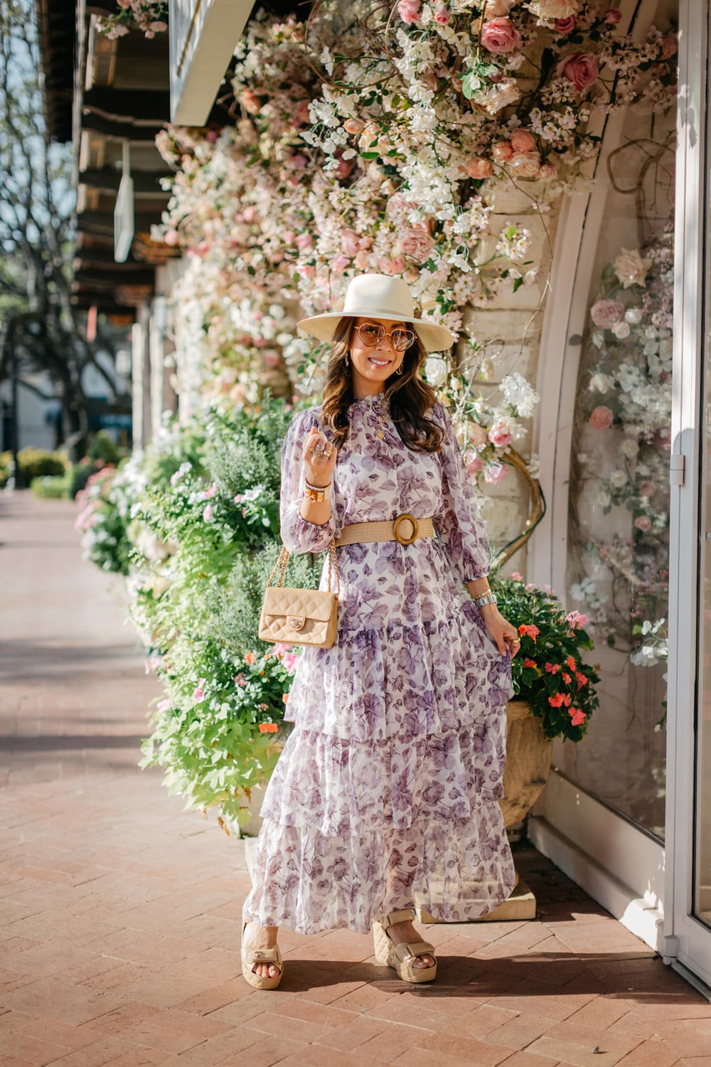20 Brunch Outfits for Sunny Weekends - Feminine Florals 1