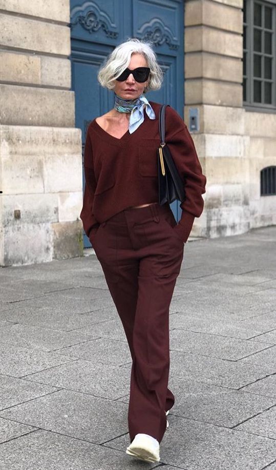20 Chic Fall Looks for Women Over 50 That Will Turn Heads! - Chic and Cozy in Sweater Layers 1