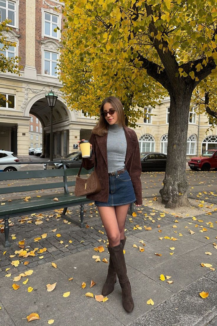 20 Petite-Friendly Fall Outfits That Will Make You Look Taller (You Won't Believe #7!) - Casual Chic with Joggers 1
