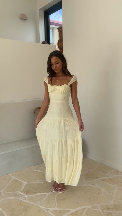 20 Affordable Summer Dresses That Look Designer! - Glamorous Gowns 1