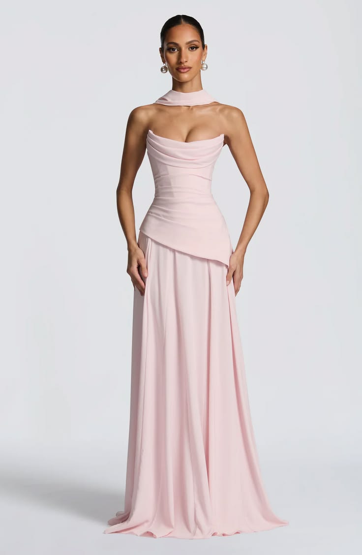 20 Affordable Summer Dresses That Look Designer! - Romantic Lace 1