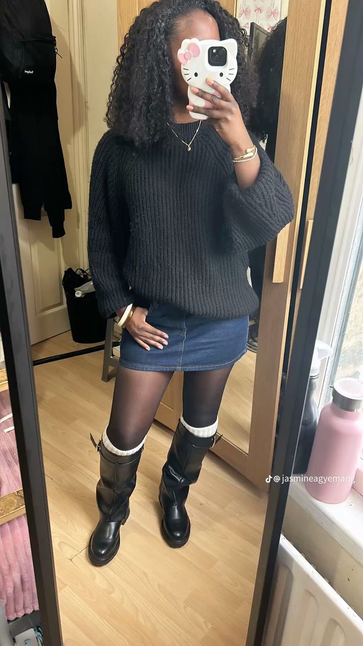 20 Outfit Inspirations: Skirt and Leggings Combinations That Will Wow Everyone! - Casual Chic with a Twist 1