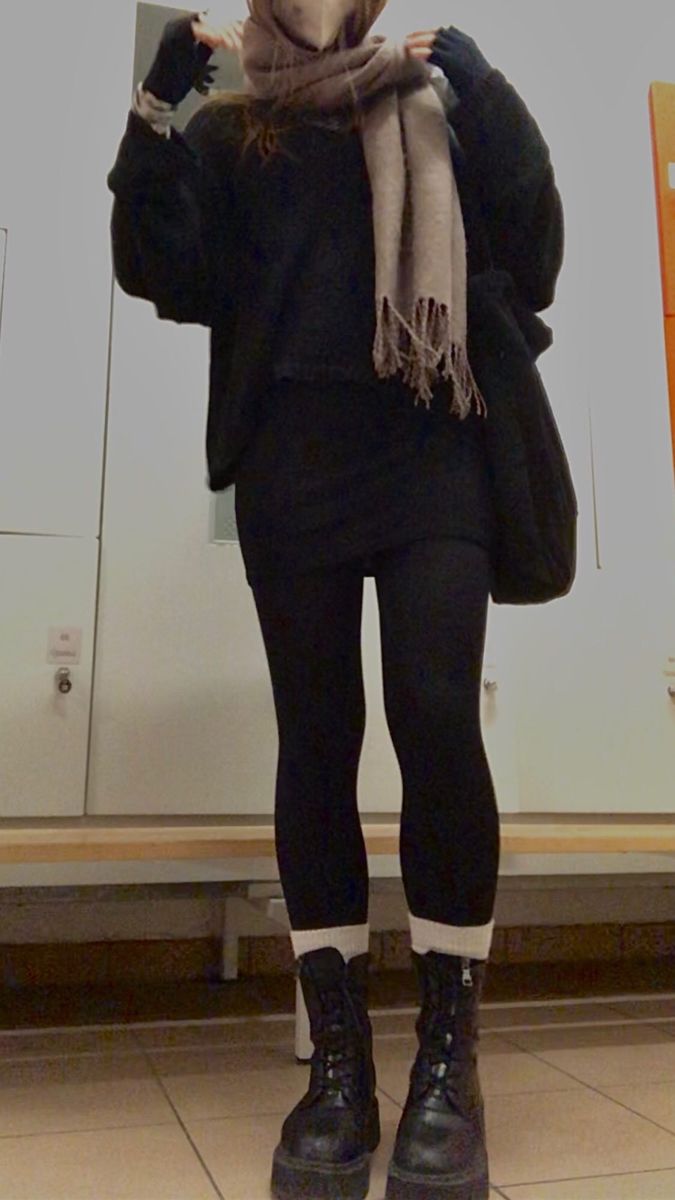 20 Outfit Inspirations: Skirt and Leggings Combinations That Will Wow Everyone! - Chic Casual with a Twist 1