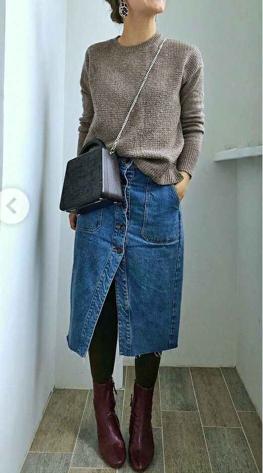 20 Outfit Inspirations: Skirt and Leggings Combinations That Will Wow Everyone! - Colorful Fall Layers 1