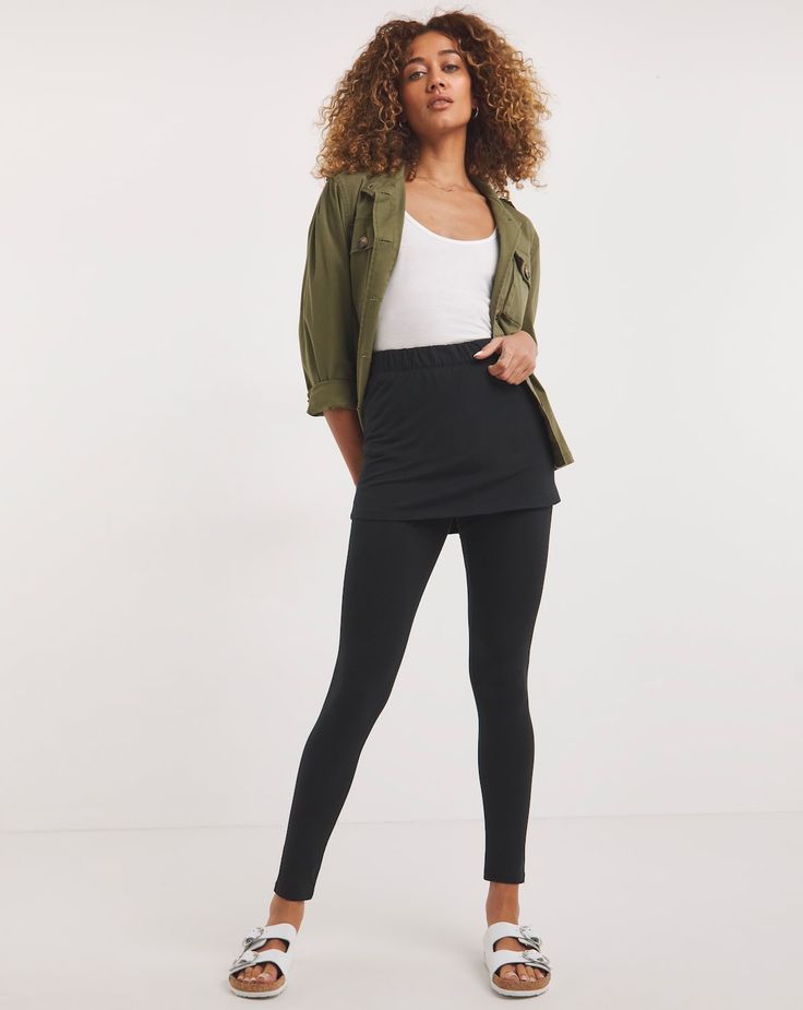 20 Outfit Inspirations: Skirt and Leggings Combinations That Will Wow Everyone! - Sporty Chic with a Twist 1