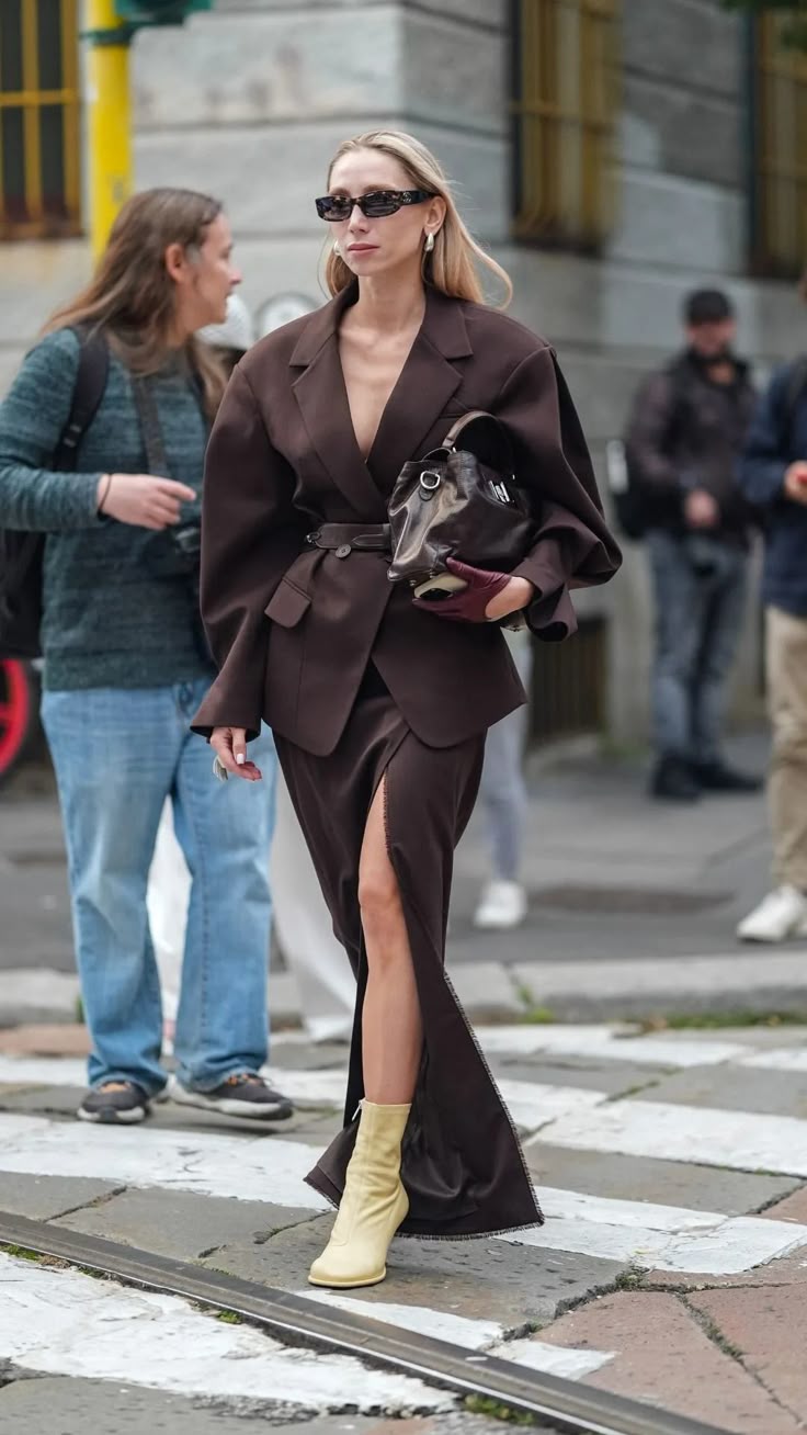 20 Milan Street Style Looks That Prove Italian Women Own Fall Fashion - 2. Chocolate Tailoring with a Flash of Cream Boots 1