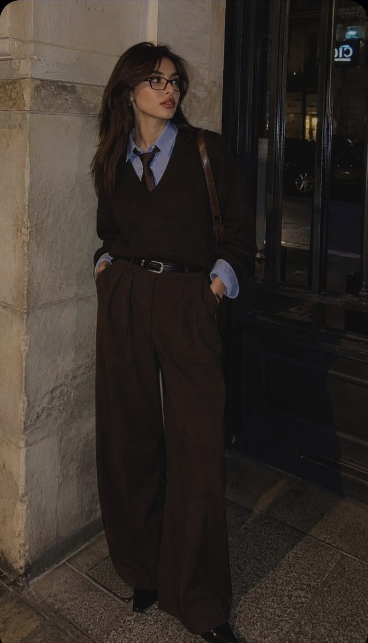 20 Dark-Academia Outfits That Make Dressing Like a Mysterious Heiress Chic - 8. Glasses, Tie, and Soft Brown Trousers 1