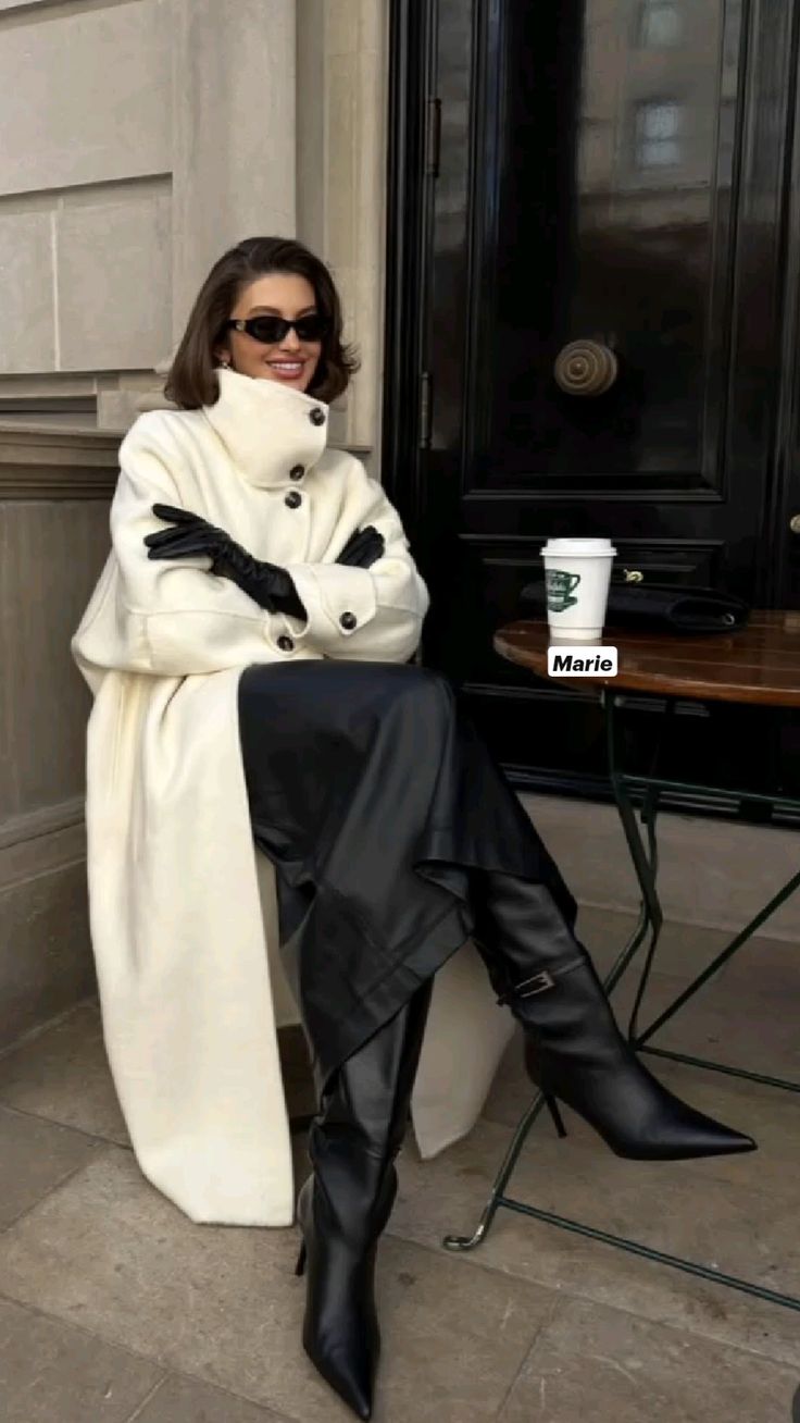 20 Luxury Winter Street Style Outfits That Look Straight Out of a Fashion Editorial - Conclusion: Make the Coat the Main Character 1