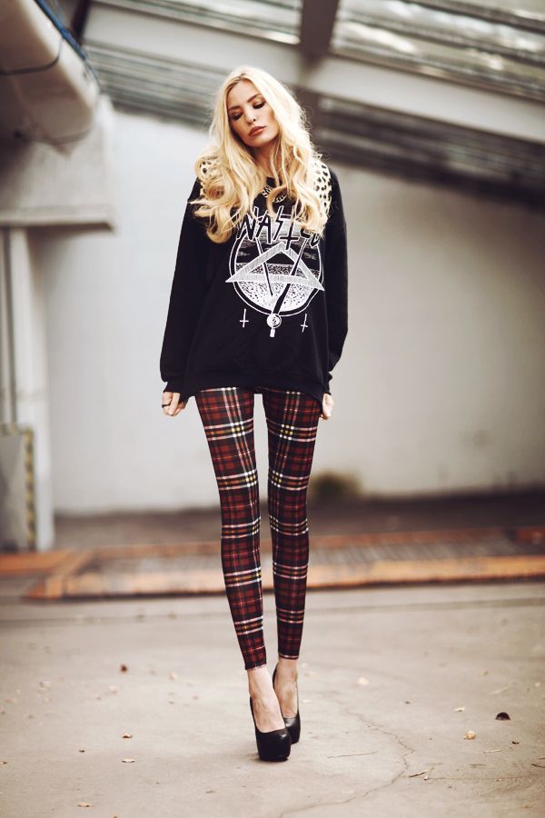 20 Multicolor Tartan Plaid Leggings Outfits That Will Make Every Look Instantly Bolder - Conclusion: Let the Plaid Be the Personality 1