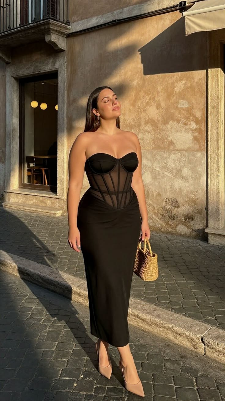 20 Plus-Size Winter Club Outfits That Bring the Heat (Even on the Coldest Nights!) - 14. The Black Corset Column Dress 1