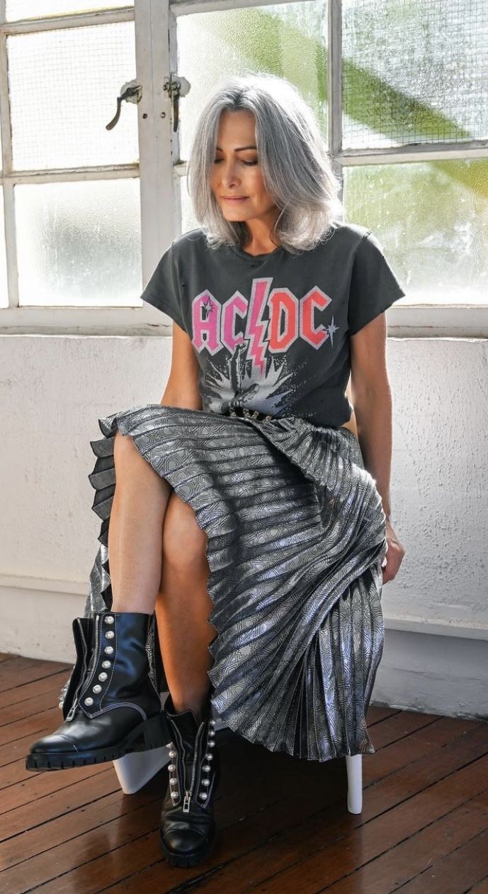 20 Punk Outfits So Edgy They’ll Make Every Sidewalk Your Runway - 11. Silver Skirt and Classic Band Tee 1